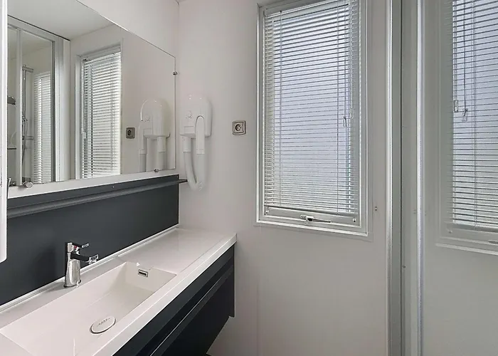 Mobile-home Grand Confort 4 Pers, 2 Ch, 2 Sdb, Plage, Piscine, Fitness, Terrasse - - Fr-1-361a-57 *