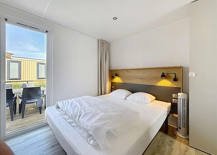 Mobile-home Grand Confort 4 Pers, 2 Ch, 2 Sdb, Plage, Piscine, Fitness, Terrasse - - Fr-1-361a-57 *