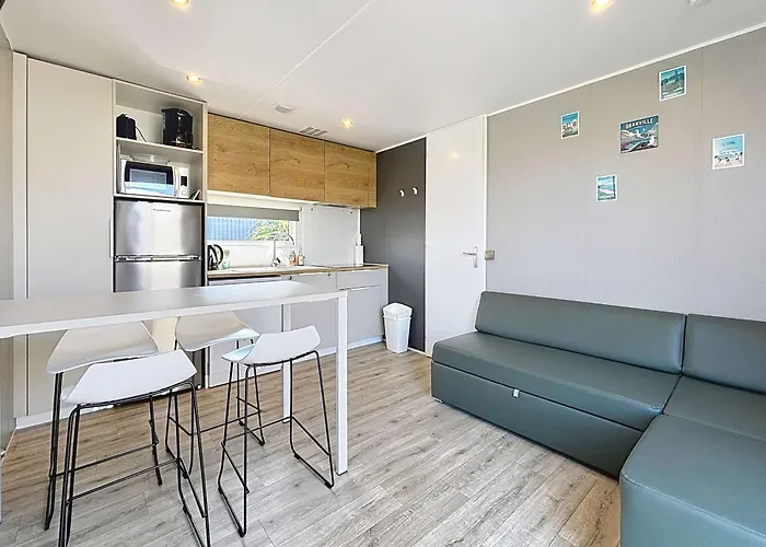 Mobile-home Grand Confort 4 Pers, 2 Ch, 2 Sdb, Plage, Piscine, Fitness, Terrasse - - Fr-1-361a-57 * Jullouville-les-Pins