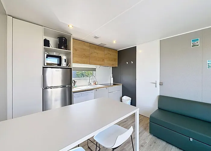 Mobile-home Grand Confort 4 Pers, 2 Ch, 2 Sdb, Plage, Piscine, Fitness, Terrasse - - Fr-1-361a-57 Jullouville-les-Pins